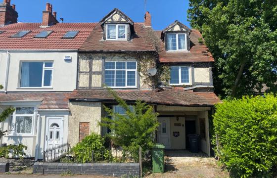 The property requires general refurbishment in Nuneaton photo