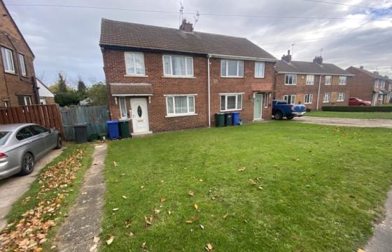 Semi detached in need of modernisation in Doncaster photo