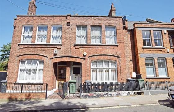 Property for modernisation in LONDON photo