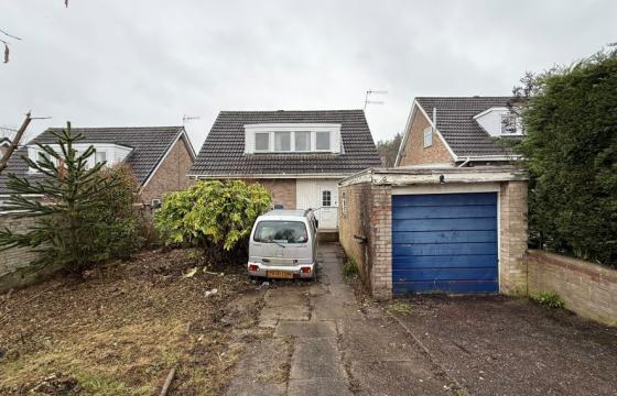 Requires a comprehensive scheme of repair in Chesterfield photo