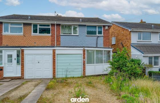 Potential for modernisation in Catshill photo
