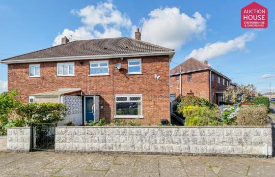 Property for modernisation in Stoke-on-Trent photo