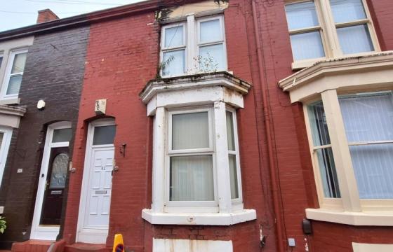 Property in need of modernisation in Liverpool photo