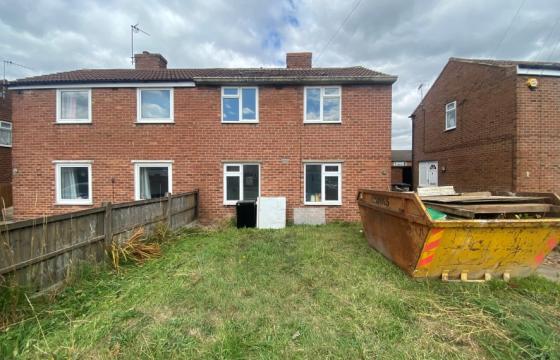 Semi-detached house for improvement in Chesterfield photo