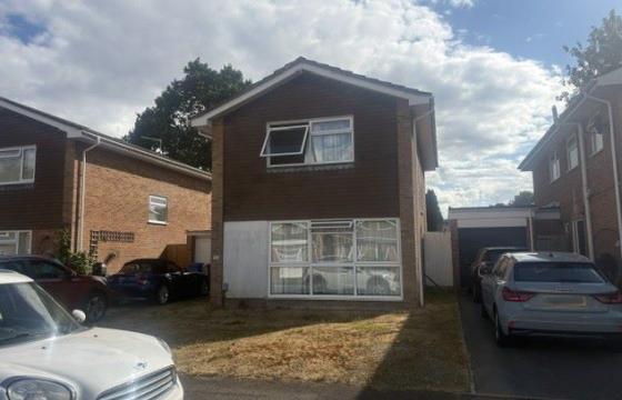Home requiring refurbishment in Yateley photo
