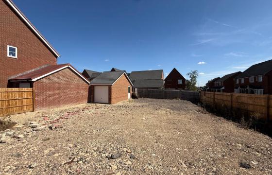 Land for sale in Shrivenham photo