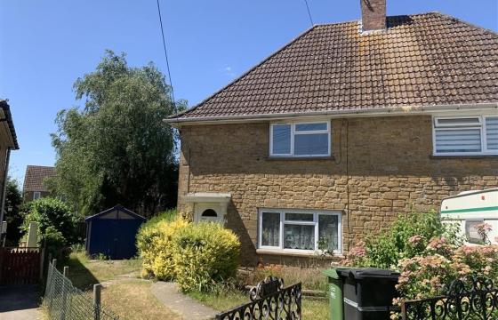 House requiring updating/refurbishment in YEOVIL photo