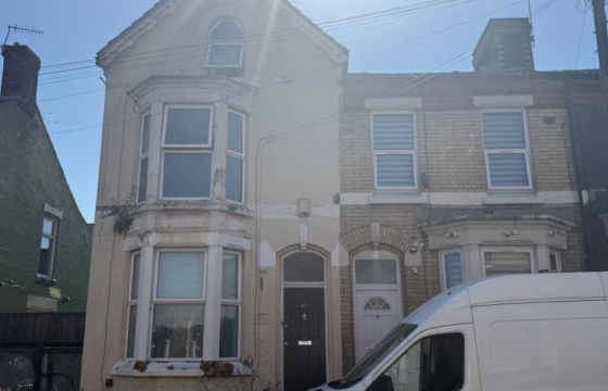 End of terrace for cosmetic works in Liverpool photo