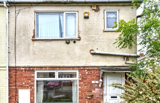 An End of Terrace House requiring modernisation in Wolverhampton photo