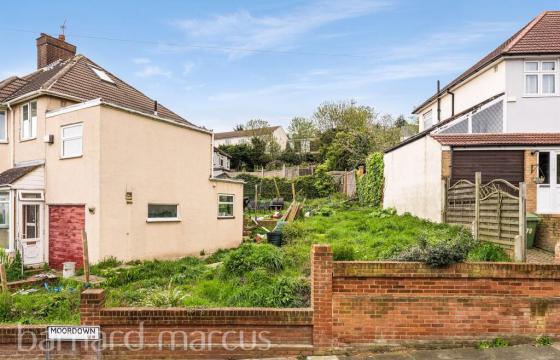 Land for sale in London photo