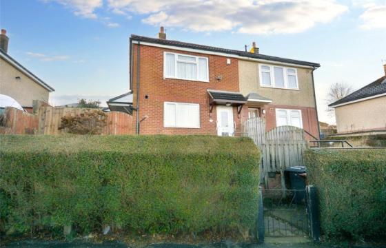House is ideal for a refurbishment project in Leeds photo
