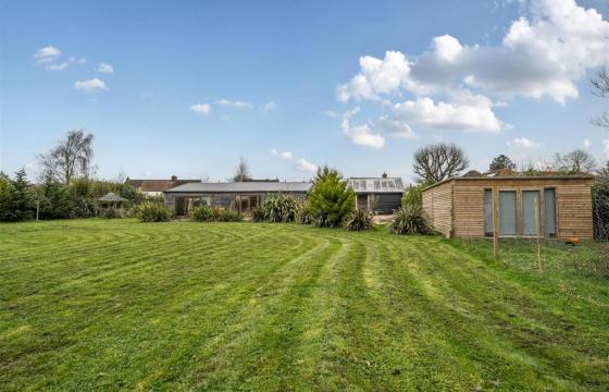 Development potential in Shirrell Heath photo