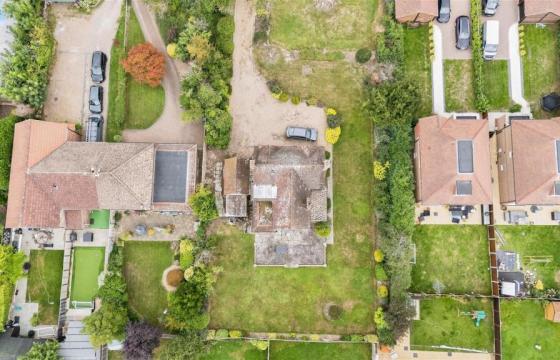 Land for sale in Reigate photo