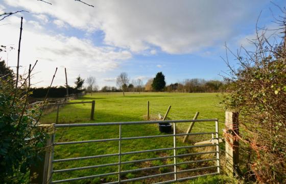 Land for sale in Evesham photo