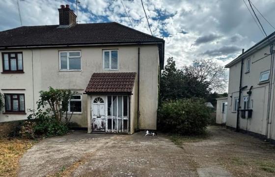 HOUSE REQUIRING REFURBISHMENT in Maldon photo