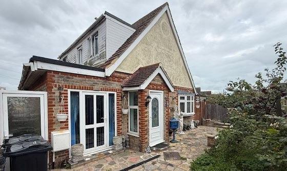CHALET HOUSE IN NEED OF MODERNISATION in Clacton-on-Sea photo