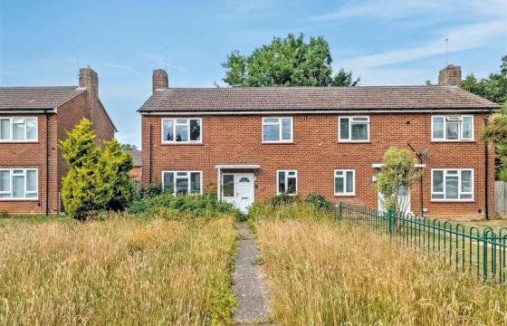 House requiring modernisation in WEST MALLING photo