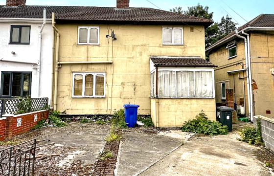 A Semi-Detached House requiring modernisation in Doncaster photo