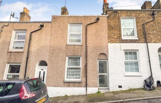 Mid Terrace House for refurbishment in Ramsgate photo