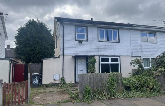 The property requires general modernisation in Leicester photo