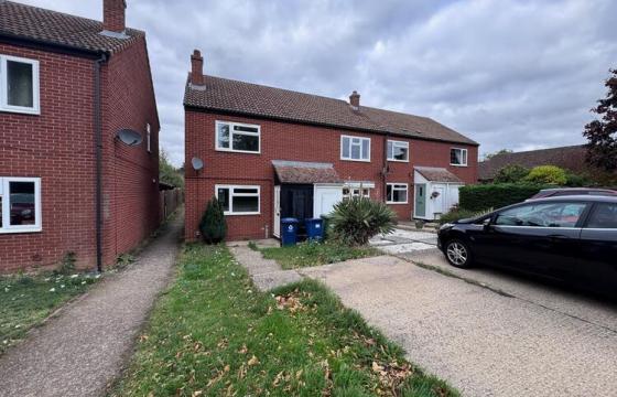 A semi detached property in need of refurbishment in Huntingdon photo