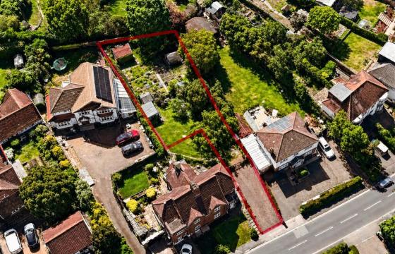 Land for sale in North Uxbridge photo