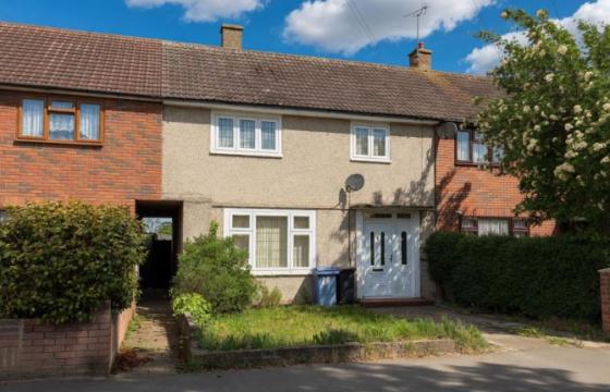 Requires a program of refurbishment in South Ockendon photo