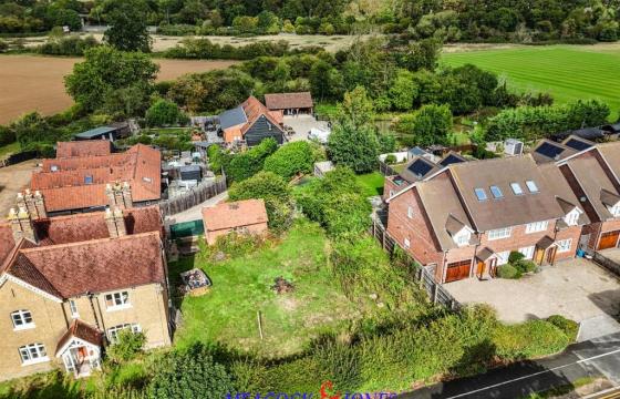 Land for sale in Brentwood photo