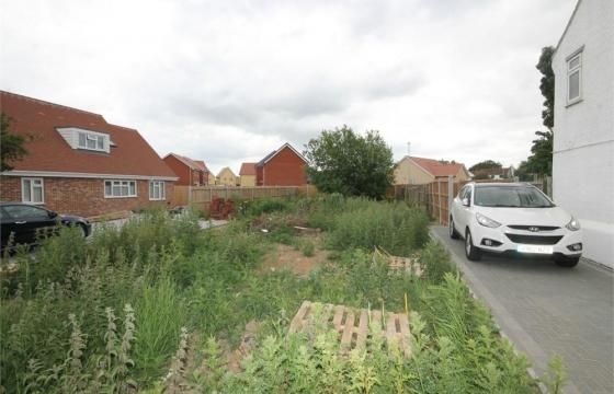 Land for sale in THORPE-LE-SOKEN photo