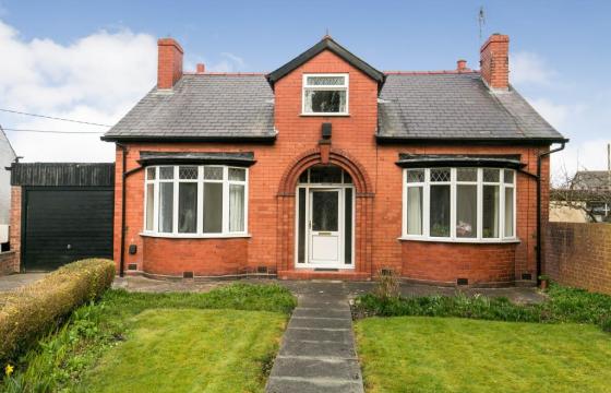 Property for modernisation in Holywell photo