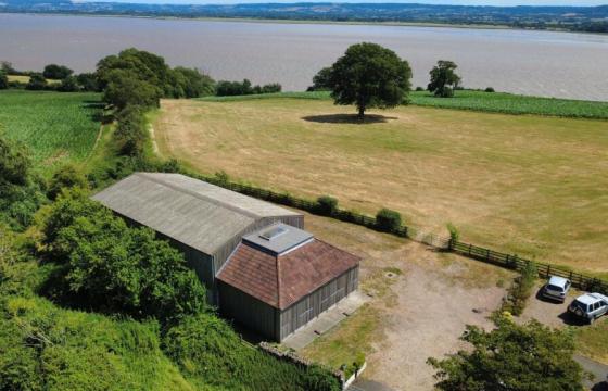 Barn for conversion in Hop House photo