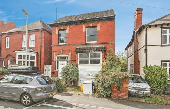 In need of modernisation in CRADLEY HEATH photo