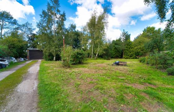 Land for sale in Mere Brow photo