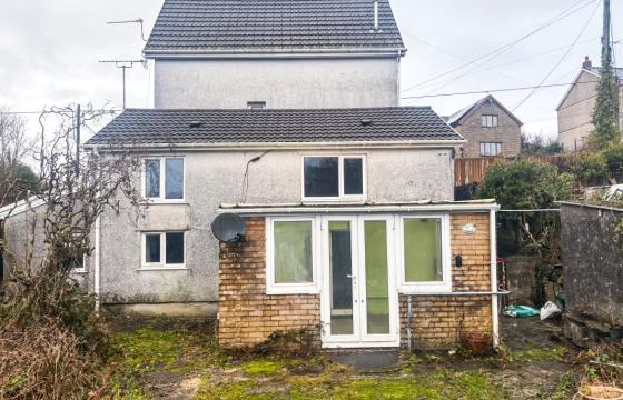 Project to renovate in Ammanford photo