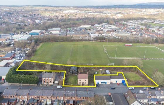 Land for sale in Goose Green photo