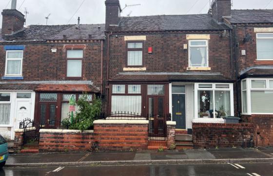 Property in need of modernisation in Stoke on Trent photo