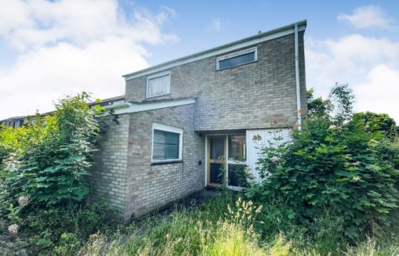 The property requires a program of refurbishment in Stevenage photo