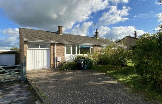 Property for modernisation in Winscombe photo