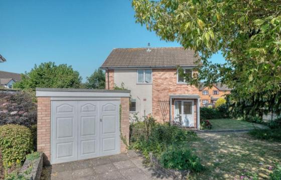 Property for modernisation in Bromsgrove photo