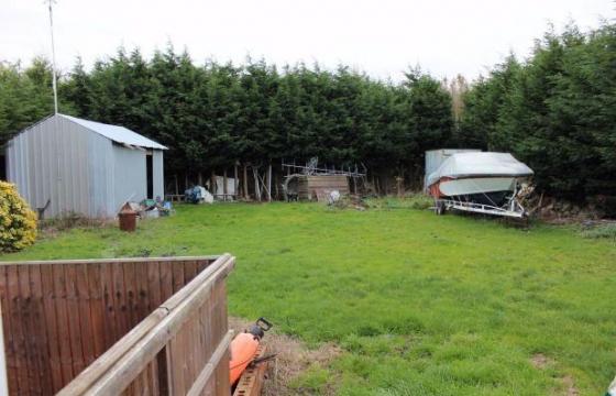 Land for sale in Lincolnshire. Outline planning permission has been granted photo