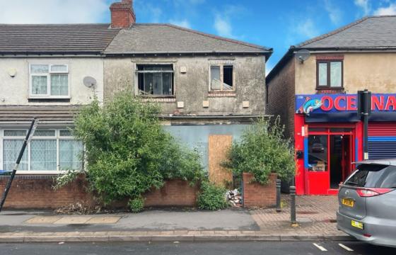 Property in need of full renovation in Oldbury photo