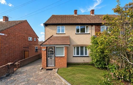 House in Need of Refurbishment in Croydon photo