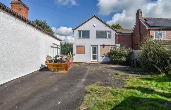 Renovation for sale in Catshill photo