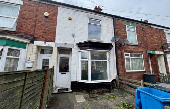 Property requiring updating in Hull photo