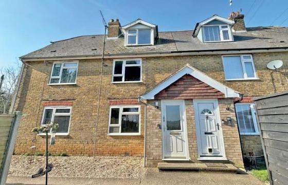 House requiring modernisation in FAVERSHAM photo