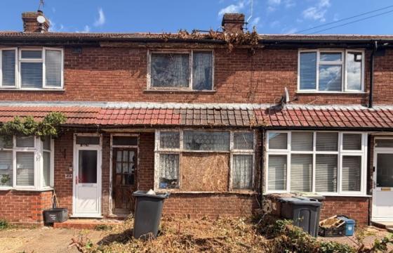 House in Need of Refurbishment in Luton photo