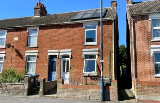 An end terraced house requiring modernisation in Felixstowe photo