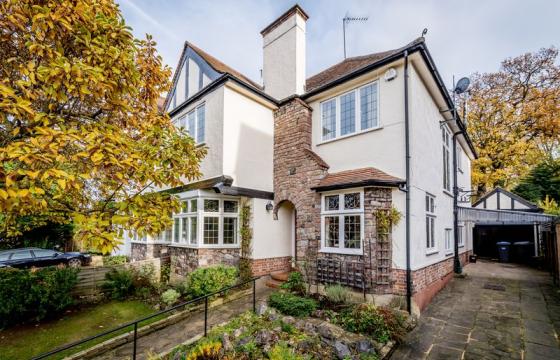 Extension potential in Finchley photo
