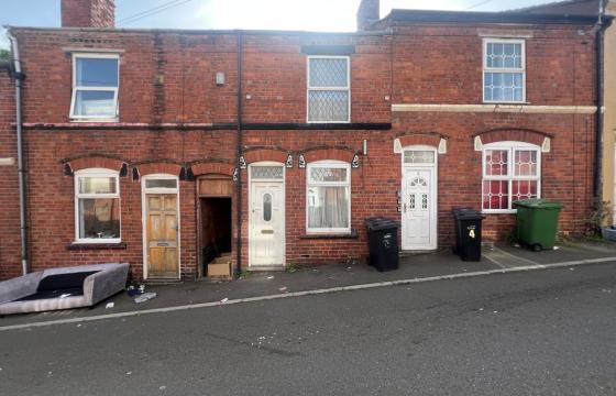 Property in need of modernisation in Dudley photo