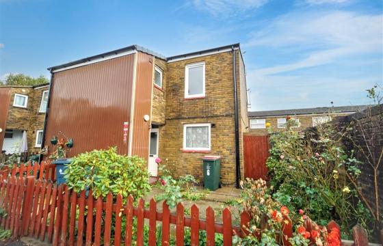 Freehold two floor house requiring updating in CRAWLEY photo